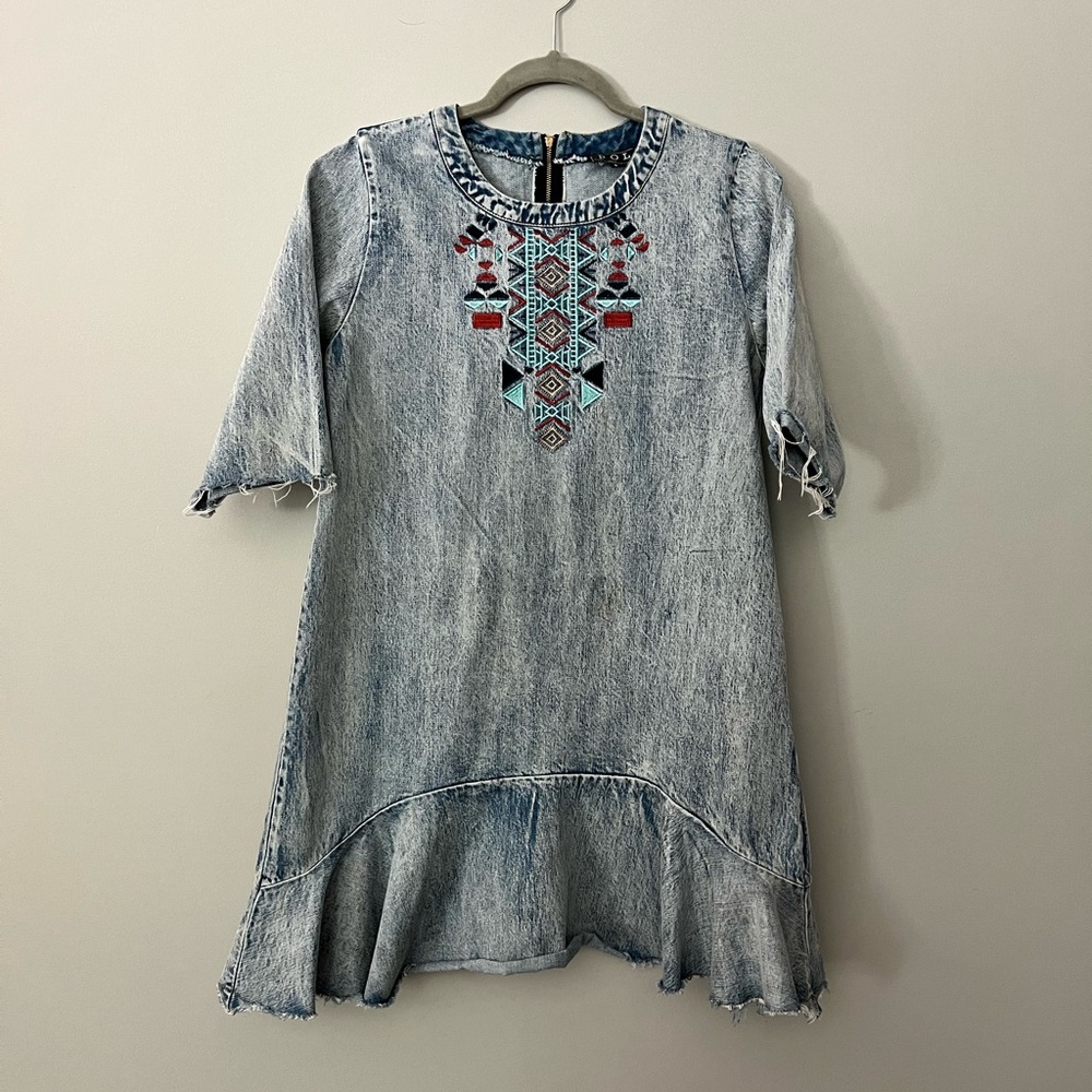 POL Embroidered Denim Tunic Dress Cotton Short Sleeve Raw Hem Women's Small